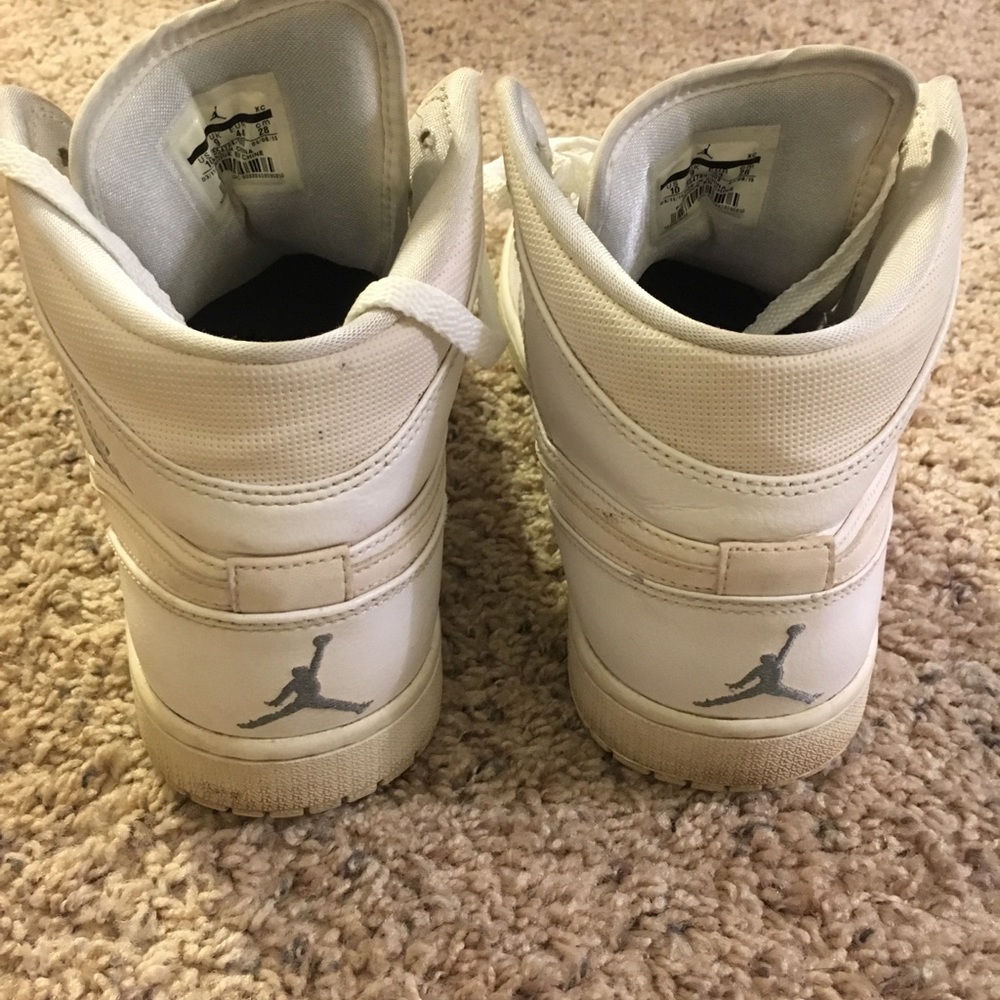 White Nike Air Jordan’s | Men’s size 10 - Picture 3 of 5